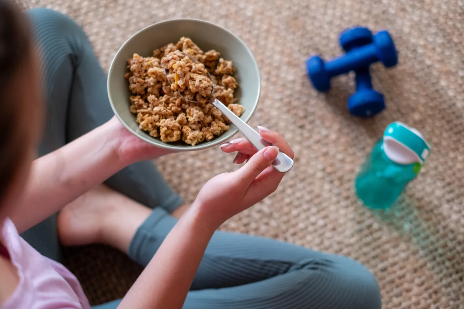 ورزش با شکم خالی در مقابل تمرینات با شکم خالی: کدام برای رشد عضلات بهتر است؟ rdiet.ir