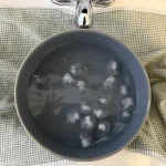 بررسی اثرات شستشوی صورت با آب یخ: یک هفته تجربه برای سفت‌تر و شاداب‌تر شدن پوست