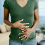 ماساژ ۵ دقیقه‌ای برای تسکین سوزش سر دل