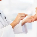 عوارض جانبی بعد از عمل لوزه (تونسیلکتومی) و روش‌های مؤثر درمان آن‌ها