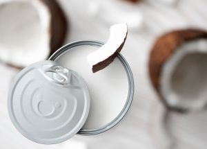 آیا شیر نارگیل باید بخشی از رژیم غذایی شما باشد؟ بررسی جامع فواید، ارزش غذایی و ملاحظات