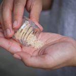 شناخت کامل کاتینون‌های سنتتیک ("نمک‌های حمام"): اثرات، اعتیاد و درمان