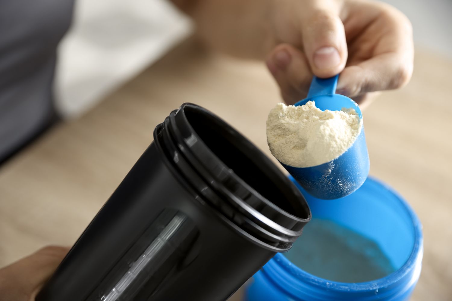 ۱۲ عارضه جانبی مکملهای قبل از تمرین (Pre-Workout) که باید بدانید