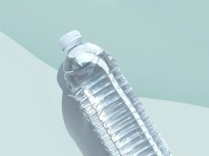 ۹ نوع آب آشامیدنی و چگونگی انتخاب بهترین گزینه