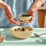 سطوح کلسترول در اثر حذف صبحانه و دیر شام خوردن آسیب می‌بیند
