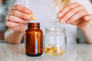 چه اتفاقی برای بدن می‌افتد وقتی امگا ۳ و ویتامین C مصرف می‌کنید؟