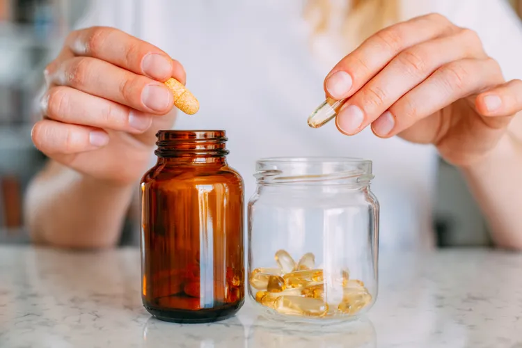 چه اتفاقی برای بدن میافتد وقتی امگا ۳ و ویتامین C مصرف میکنید؟