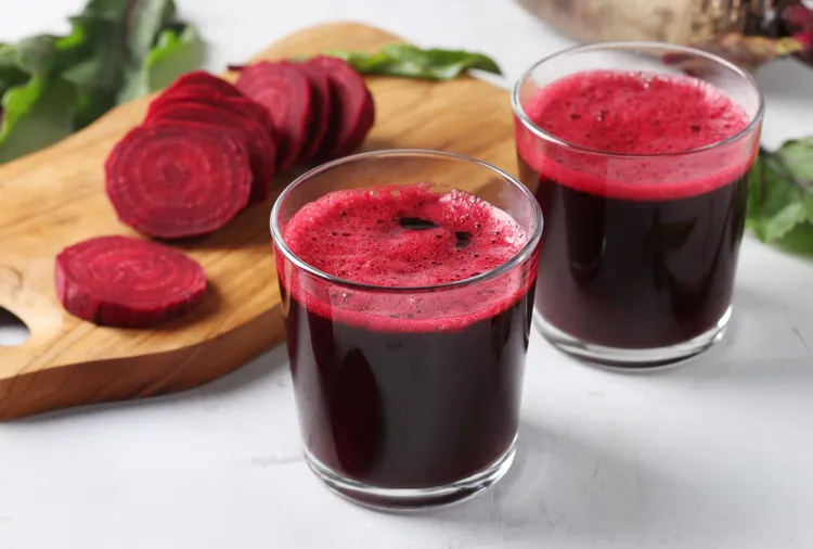 با نوشیدن آب چغندر چه تغییراتی در بدن رخ میدهد؟