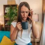 وقتی مصرف کافئین را ناگهانی قطع می‌کنید چه اتفاقی برای مغز می‌افتد؟