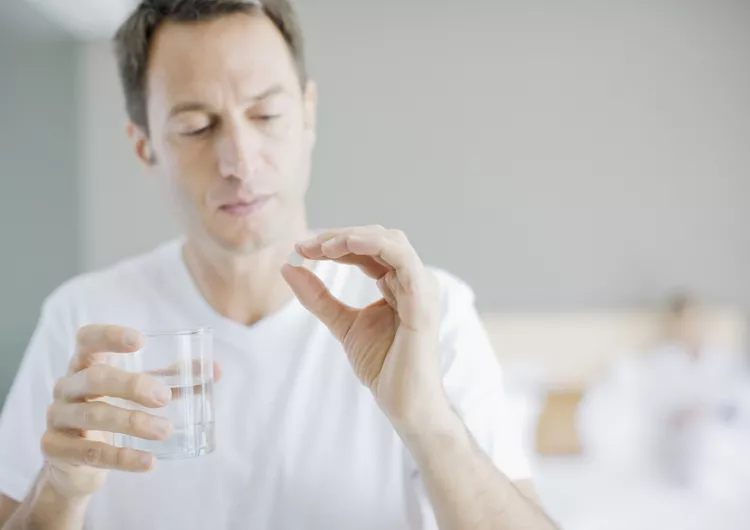 داروهای ضدالتهاب غیراستروئیدی برای درد مزمن: خطرات مصرف طولانیمدت