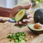 رژیم غذایی ضد التهاب: چه بخوریم و چه چیزهایی را محدود کنیم