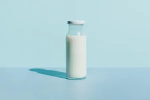 شیر پرچرب یا بدون چربی؛ کدام برای قلب بهتر است؟