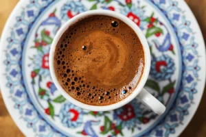 نوشیدن قهوه هر صبح چه تأثیری بر کلیه‌ها دارد؟