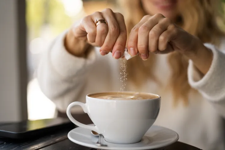 تأثیر شیرینکنندههای مصنوعی بر قند خون و انسولین بدن
