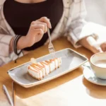 بهترین زمان خوردن شیرینی برای جلوگیری از افزایش قند خون