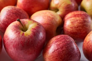 ۶ سبزی و ماده گیاهی که فیبر بیشتری از سیب دارند