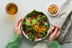 ۵ ماده غذایی مغذی که بهتر است به‌جای مکمل‌ها مصرف کنید