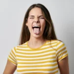 بیرون آوردن زبان برای ۴۰ ثانیه؛ راهکاری واقعی برای کاهش استرس یا یک ترند اینترنتی؟