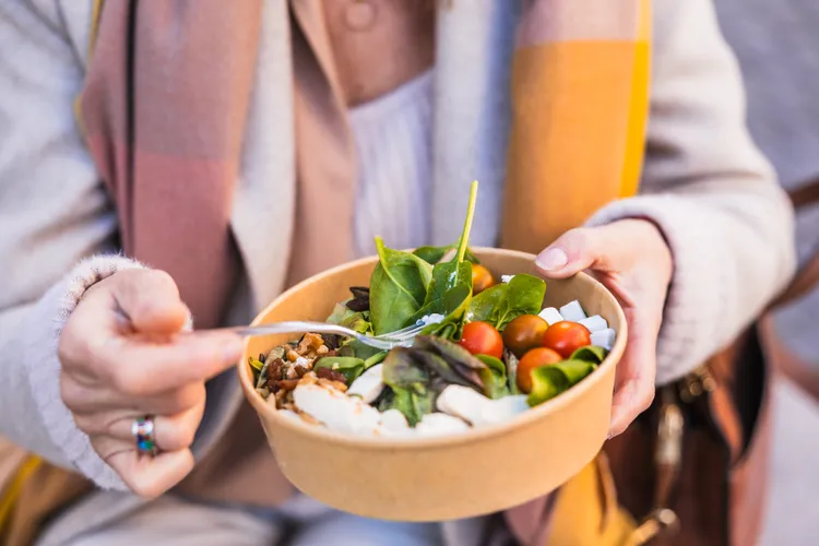 ۷ خوراکی مؤثر برای کاهش علائم پیشیائسگی