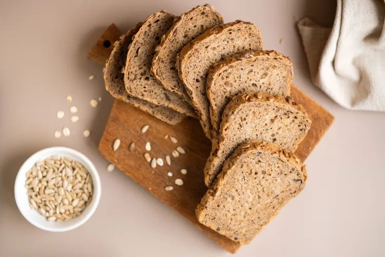 وقتی نان سبوسدار جای نان سفید را میگیرد چه اتفاقی برای قند خون میافتد؟