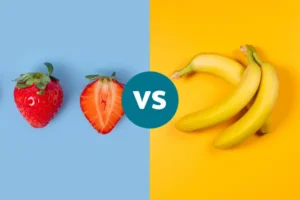 توت‌فرنگی یا موز؛ کدام برای قند خون و انرژی بهتر است؟