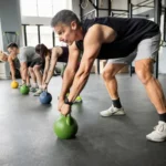 چرا بعد از تمرین شدید احساس تهوع می‌کنید؟ علت، پیشگیری و درمان