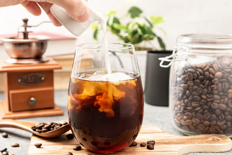 حذف کافئین چه تأثیری بر فشار خون دارد؟
