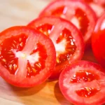 بهترین زمان خوردن گوجه‌فرنگی برای جذب آنتی‌اکسیدان و کاهش رفلاکس