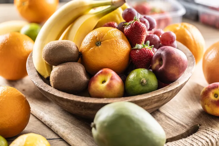 ۷ میوه برتر برای سلامت قلب از نگاه متخصص تغذیه