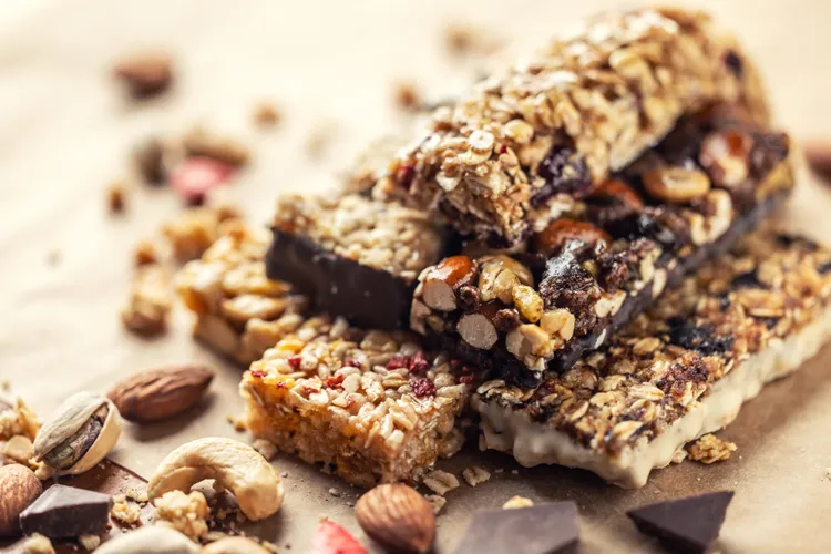 بهترین زمان مصرف پروتئین بار برای انرژی و ریکاوری