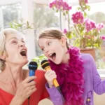 ۷ روش طبیعی برای تسکین التهاب حنجره و گرفتگی صدا
