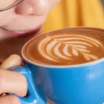 آیا قهوه برای رفع یبوست مناسب است؟ چرا نباید به آن وابسته شد