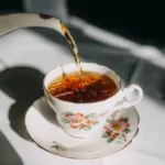 ۵ نکته تغذیه‌ای این هفته؛ از چای بدون شیر تا نقش آب در کنترل قند خون