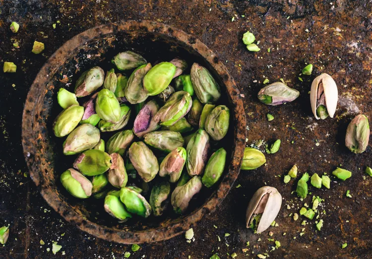 ۴ میان‌وعده ترد و سالم برای وقتی هوس خوراکی شور دارید