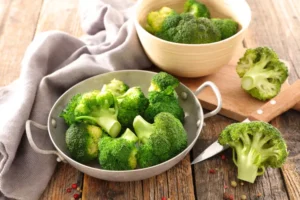 ۸ سبزی و حبوبات پرفیبرتر از بروکلی