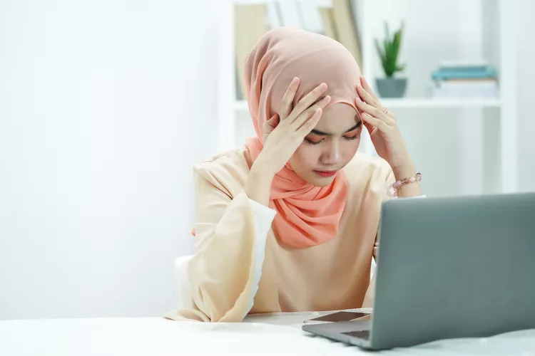 ترس از موفقیت چیست؟ علائم، علت‌ها و راه‌های مقابله