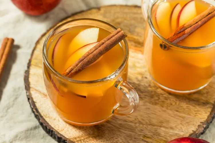 آب سیب و قند خون؛ آیا این نوشیدنی باعث افزایش سریع قند می‌شود؟