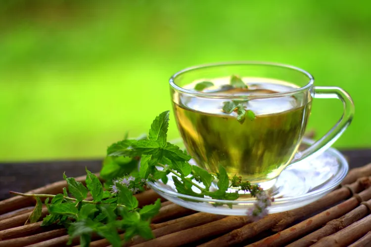 ۷ نوشیدنی صبحگاهی برای بهبود هضم و سلامت روده
